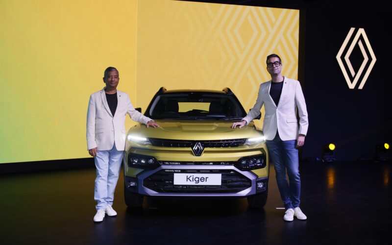 Image - Mr. Venkatram Mamillapalle, Managing Director, Renault India with Mr.Francisco Hidalgo, Vice President (Sales & Marketing), Renault India